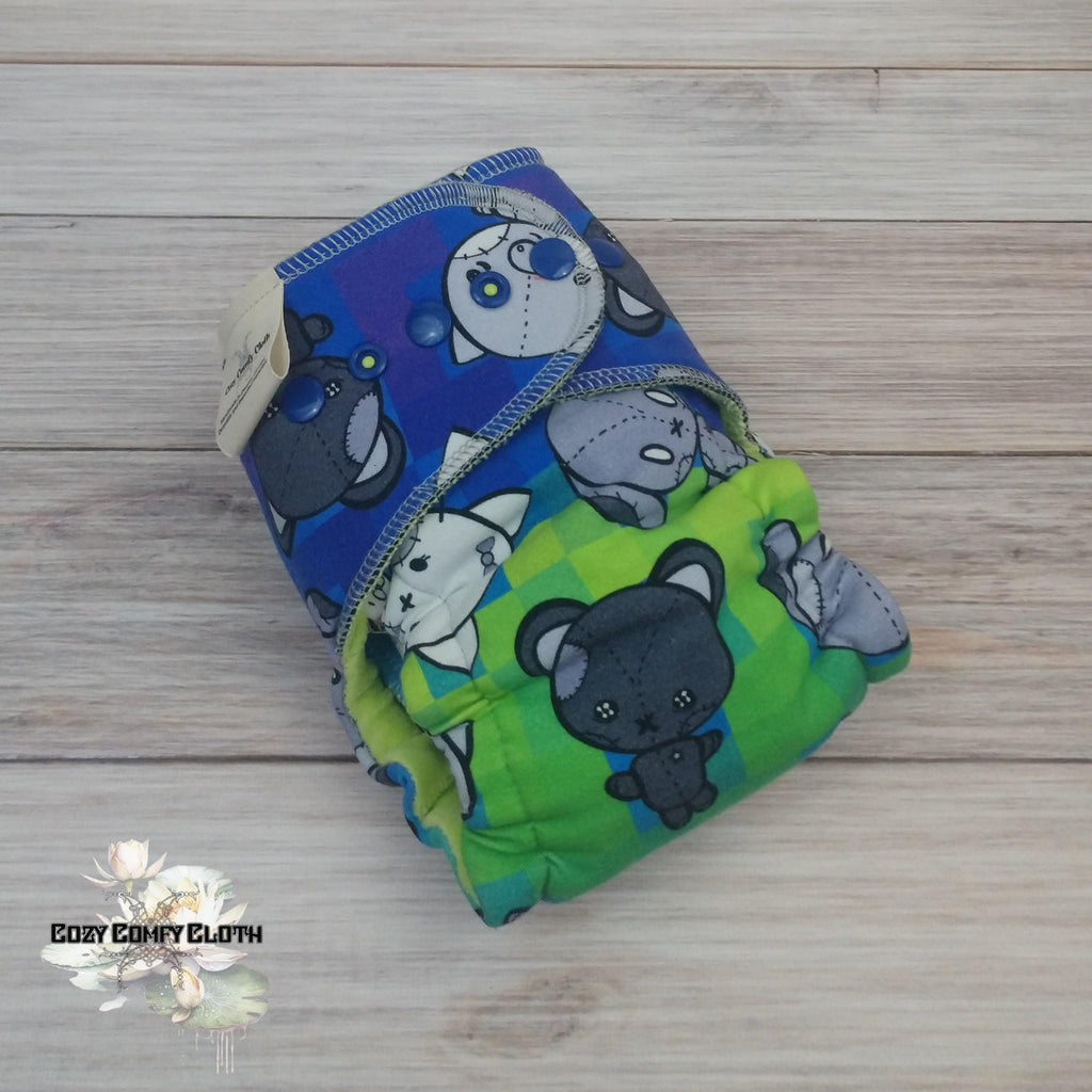 stitchkins Petite Fitted Cloth Diaper: Windpro Fleece, Bamboo Insert