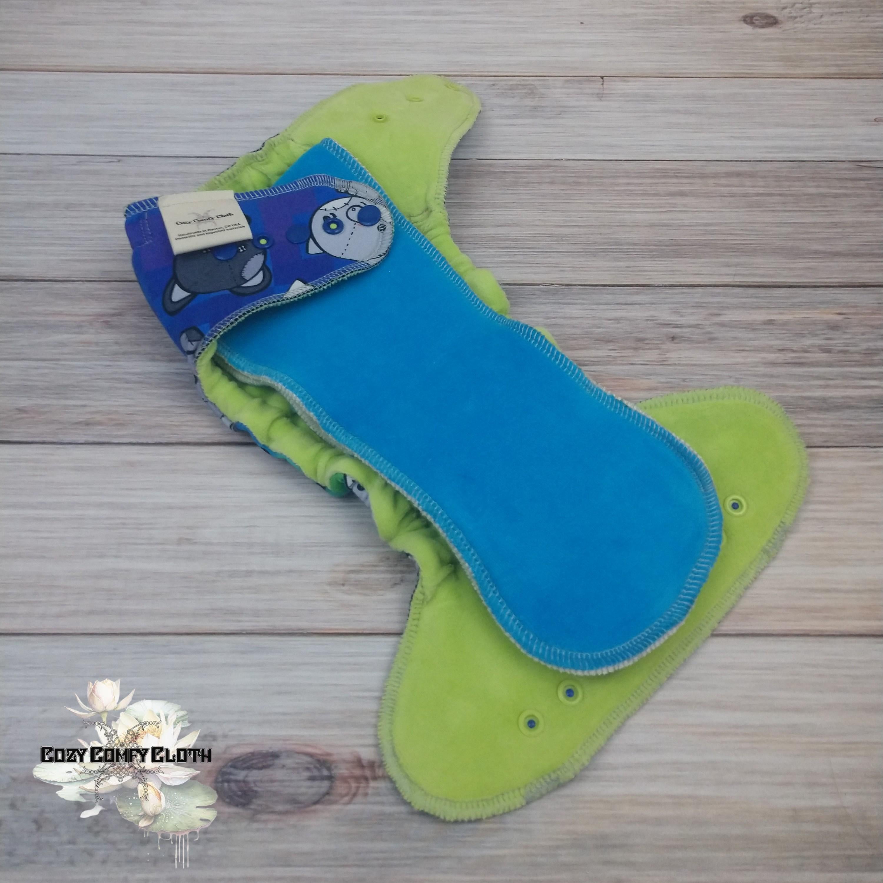 stitchkins Petite Fitted Cloth Diaper: Windpro Fleece, Bamboo Insert