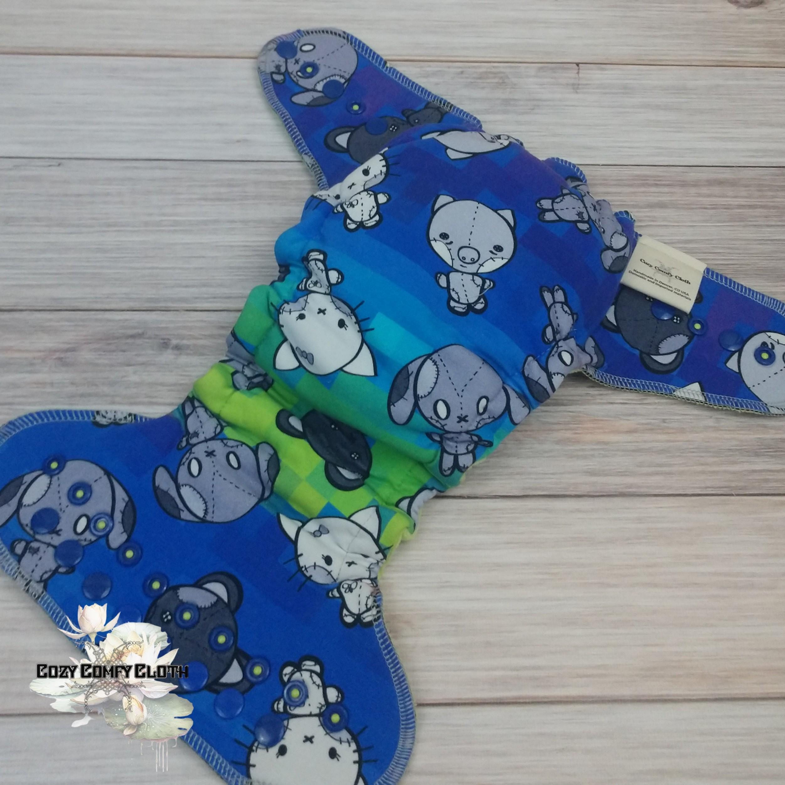 stitchkins Petite Fitted Cloth Diaper: Windpro Fleece, Bamboo Insert